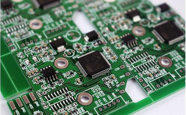 Integrated Circuits: The Heart of Modern Electronics
